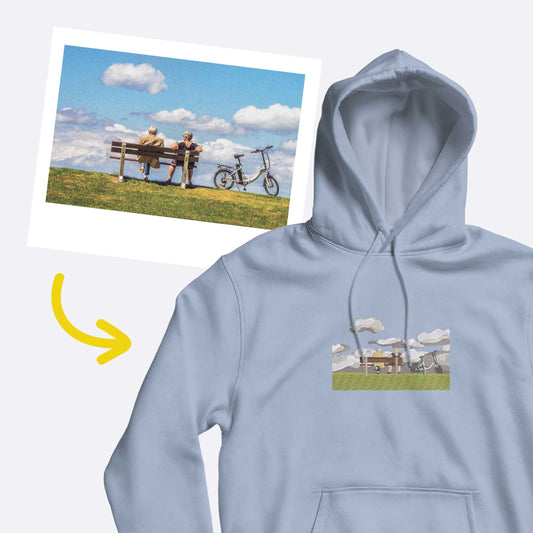 plava hudica s vezom prema fotografiji
