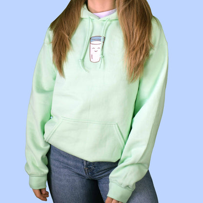 mint zelena hudica s vezom čaše mlijeka