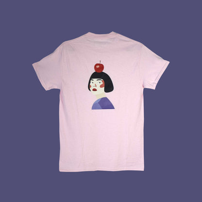 svijetlo roza majica s printom Snjeguljice i citata iz bajke